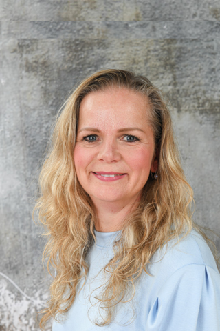 Juf Cindy - Administratie, verlengde schooldag en Interne Cultuurcoördinator